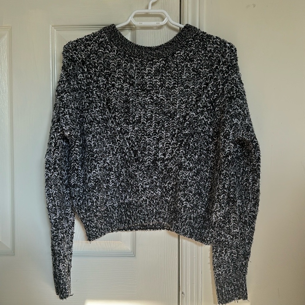 NWOT Grey Black and White Heather Knit Sweater